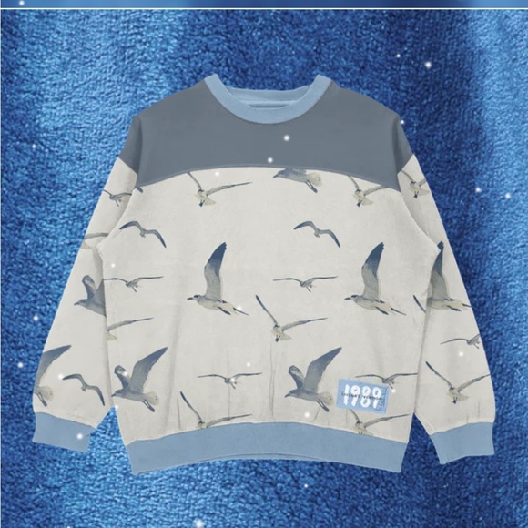 1989 (Taylor's Version) Seagull Crewneck - Picture 1 of 2